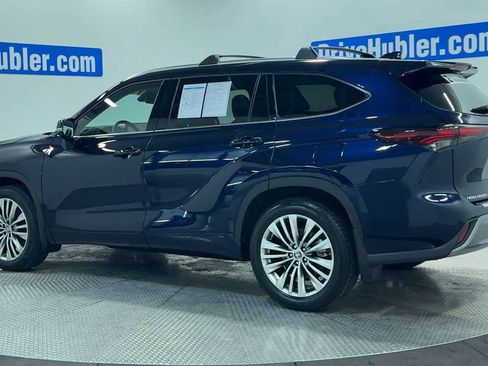Used 2024 Toyota Highlander Platinum image 5