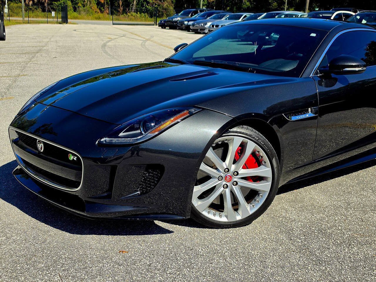 Used 2015 Jaguar F-TYPE R RWD image 2