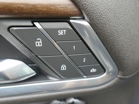 Certified 2026 Chevrolet Silverado 1500 High Country w/ Technology Package AWD/4WD image 24