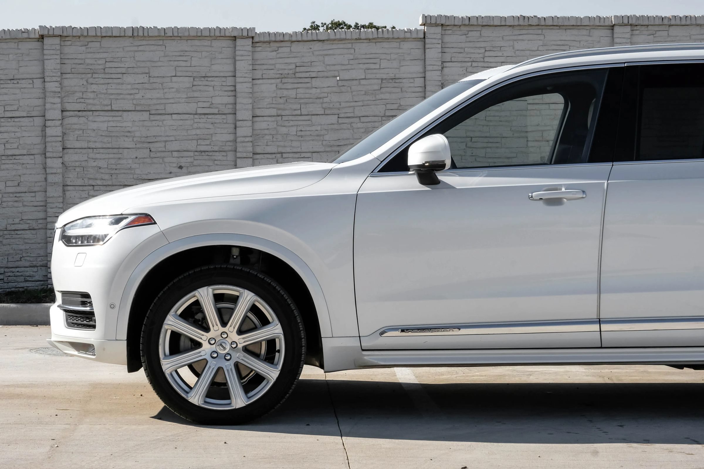 Used 2018 Volvo XC90 T6 Inscription w/ Convenience Package AWD/4WD image 14