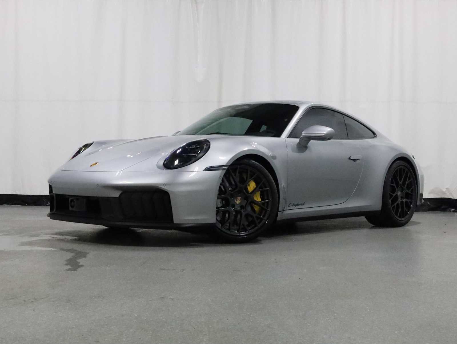 Certified 2026 Porsche 911 Carrera 4 GTS AWD/4WD image 1