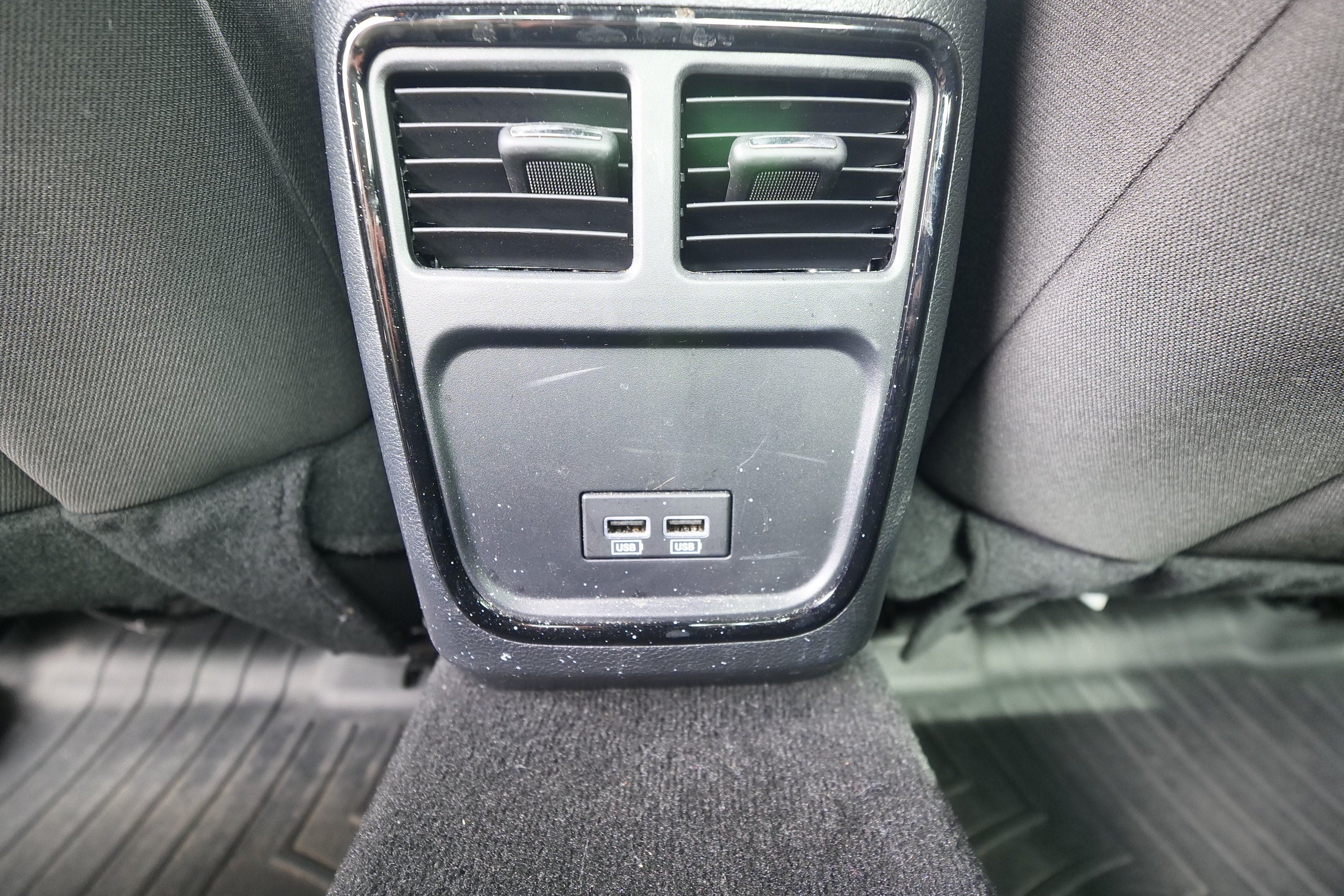 Used 2023 Dodge Charger SXT w/ Blacktop Package AWD/4WD image 12