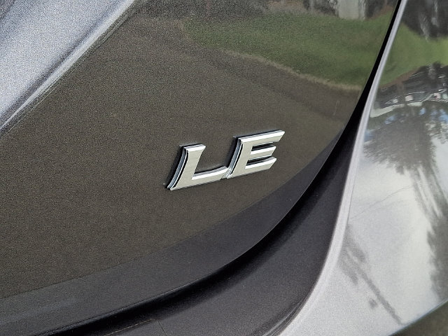 Used 2023 Toyota Camry LE FWD image 28
