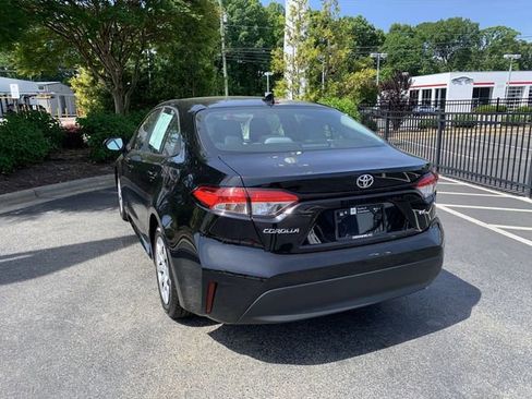 Used 2026 Toyota Corolla LE FWD image 6