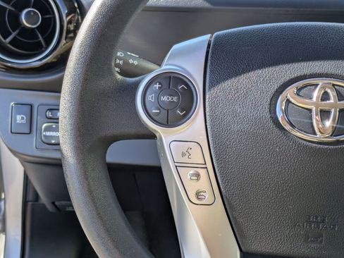 Used 2017 Toyota Prius C Three image 19