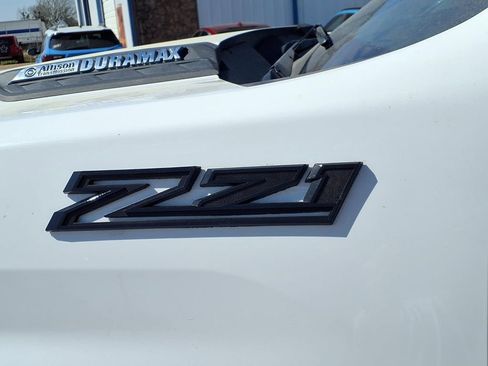 Used 2023 Chevrolet Silverado 2500 LT image 10