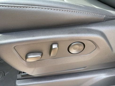 New 2026 GMC Sierra 1500 SLT w/ SLT Convenience Package AWD/4WD image 17