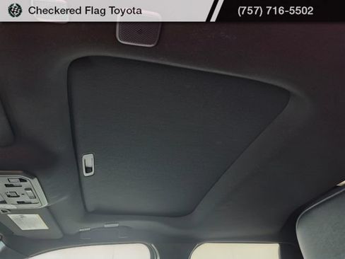 Used 2025 Toyota Tacoma Limited AWD/4WD image 16