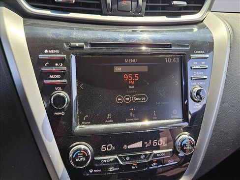 Used 2019 Nissan Murano S FWD image 12