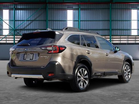 Used 2024 Subaru Outback Limited XT AWD/4WD image 5