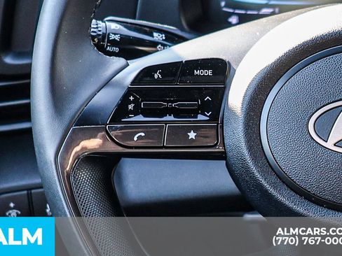 Used 2025 Hyundai Elantra Sport FWD image 33