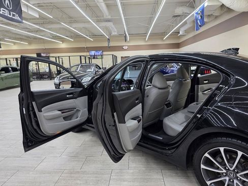 Used 2016 Acura TLX V6 SH-AWD w/ Technology Pkg image 14