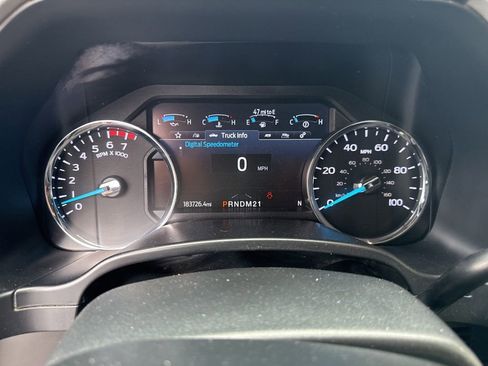 Used 2020 Ford F250 Lariat w/ Lariat Value Package AWD/4WD image 32