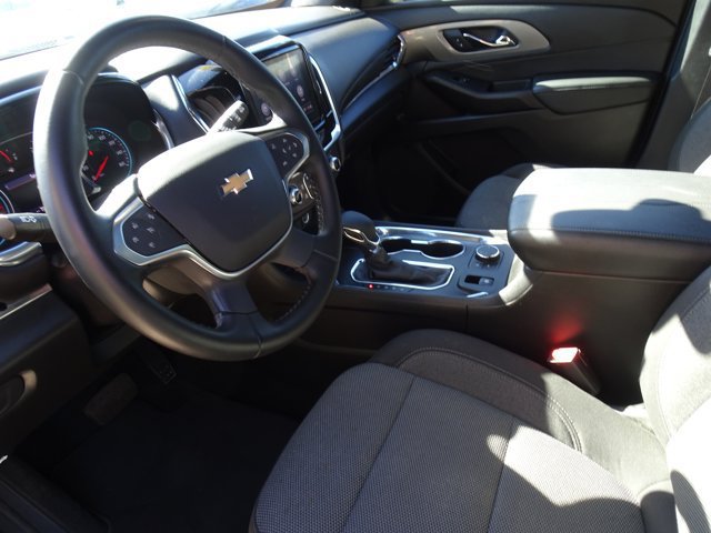 Used 2023 Chevrolet Traverse LT FWD image 12