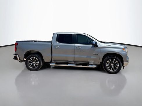 Used 2024 Chevrolet Silverado 1500 LT RWD image 9