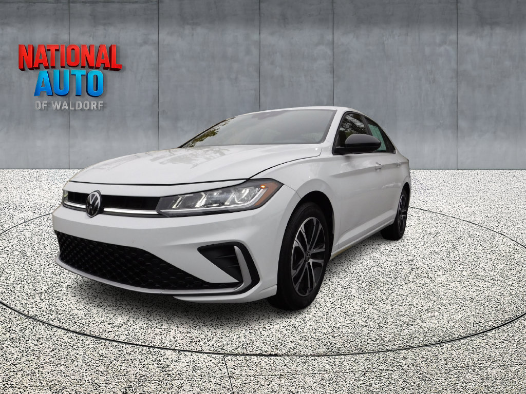 Used 2025 Volkswagen Jetta Sport FWD image 5