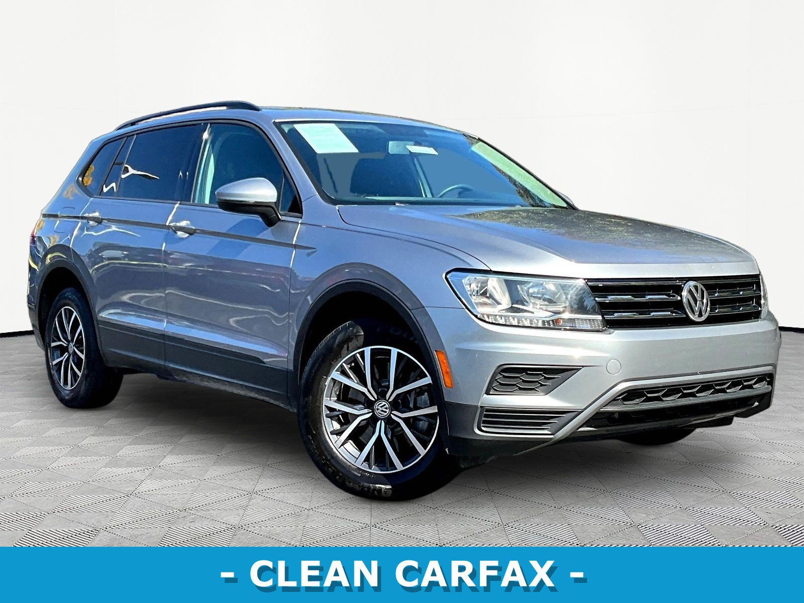 Used 2021 Volkswagen Tiguan S FWD image 3