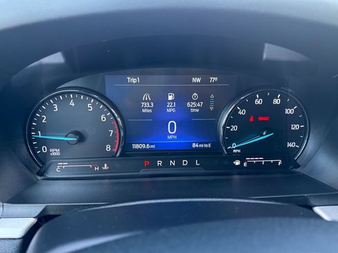 Used 2023 Ford Explorer XLT image 19