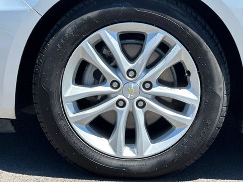 Used 2018 Chevrolet Malibu LT FWD image 30