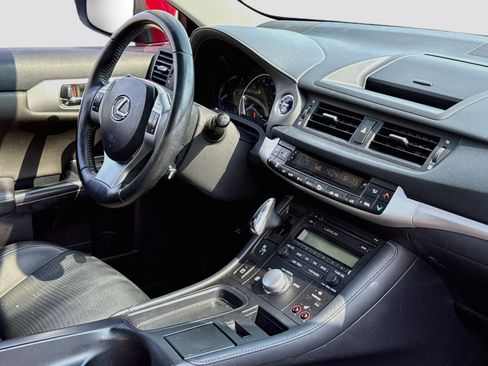 Used 2012 Lexus CT 200h Premium FWD image 3