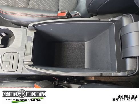 Used 2025 Ford Escape ST-Line Select AWD/4WD image 26
