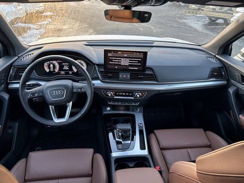 Used 2025 Audi Q5 2.0T Premium w/ Convenience Plus Package image 11