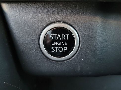 Certified 2023 Nissan Rogue SV image 11