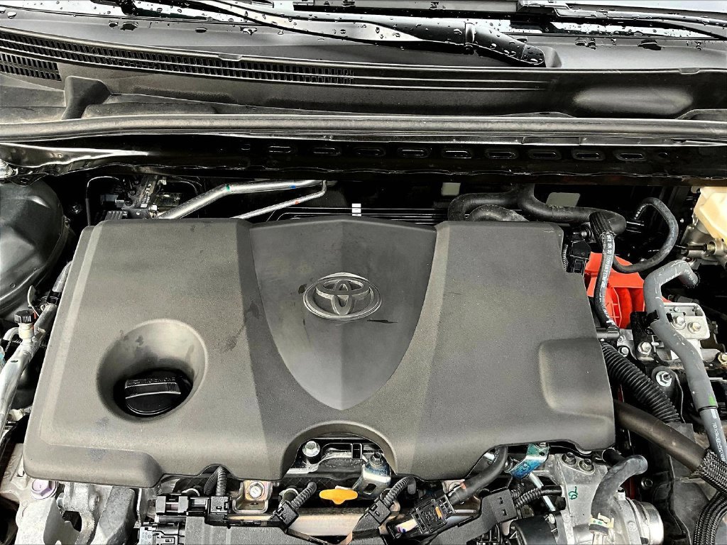 Used 2025 Toyota Camry XSE FWD image 33