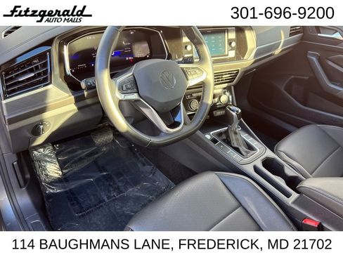Used 2024 Volkswagen Jetta SE image 15