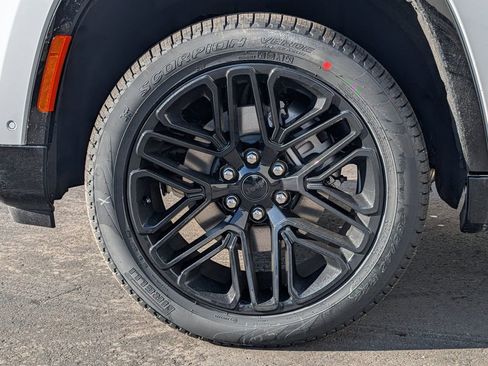 New 2026 Jeep Grand Wagoneer L Limited image 4