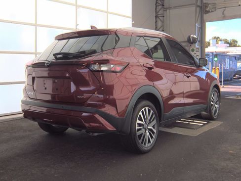 Used 2023 Nissan Kicks SV FWD image 6