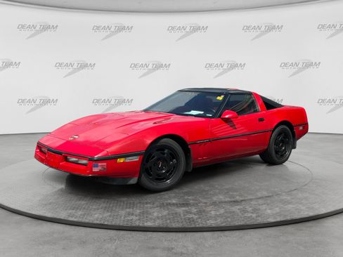 Used 1990 Chevrolet Corvette Coupe RWD image 3