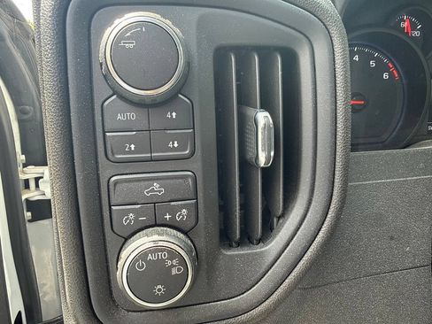 Used 2021 Chevrolet Silverado 1500 Custom Trail Boss AWD/4WD image 11