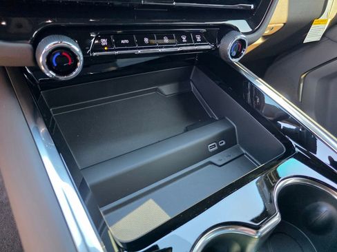 New 2026 Chevrolet Tahoe LS image 13