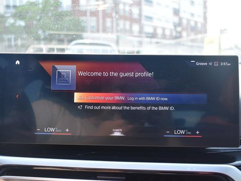 Used 2023 BMW i4 eDrive35 RWD image 18