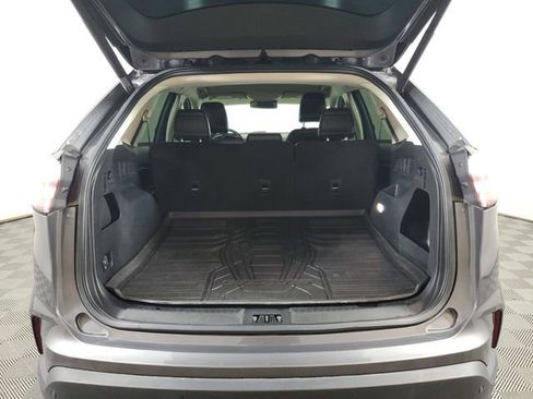 Used 2021 Ford Edge SEL w/ Convenience Package image 9