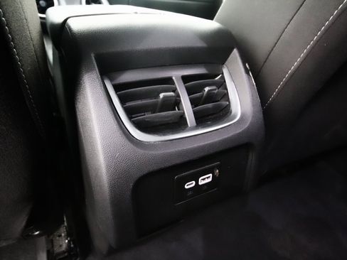 Used 2024 Chevrolet Blazer LT image 13