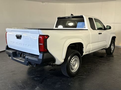 Used 2025 Toyota Tacoma SR image 11