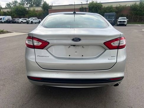 Used 2013 Ford Fusion SE FWD image 5