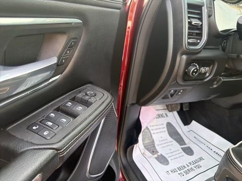 Used 2025 RAM 1500 Laramie image 28