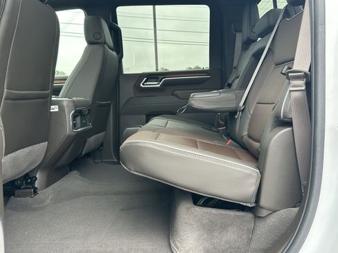 Used 2025 GMC Sierra 2500 Denali w/ Denali Reserve Package image 22