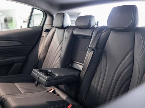 New 2025 Maserati Grecale Modena image 31