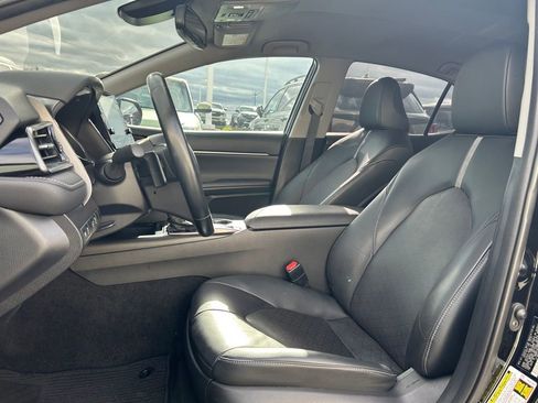 Used 2022 Toyota Camry XSE image 23