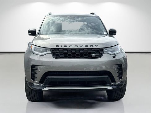 Used 2025 Land Rover Discovery Dynamic SE AWD/4WD image 8