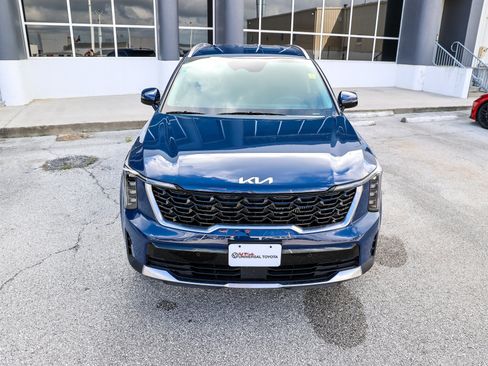Used 2026 Kia Sorento EX AWD/4WD image 4