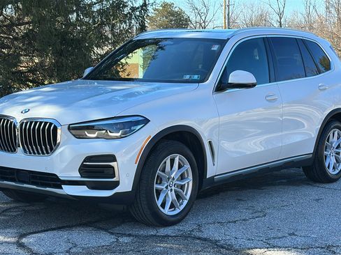Used 2023 BMW X5 xDrive40i image 2