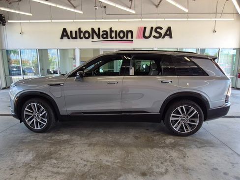 Used 2026 Cadillac Vistiq Sport AWD/4WD image 6