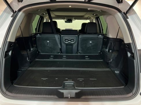 Used 2025 Honda Pilot Touring image 23