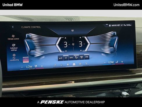Used 2026 BMW X5 xDrive40i w/ M Sport Package AWD/4WD image 11