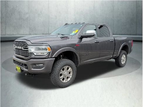Used 2021 RAM 2500 Laramie AWD/4WD image 1